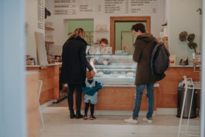 Kreative Ideen für natürliche Familienfotos, Fotograf Freiburg Marcia Friese